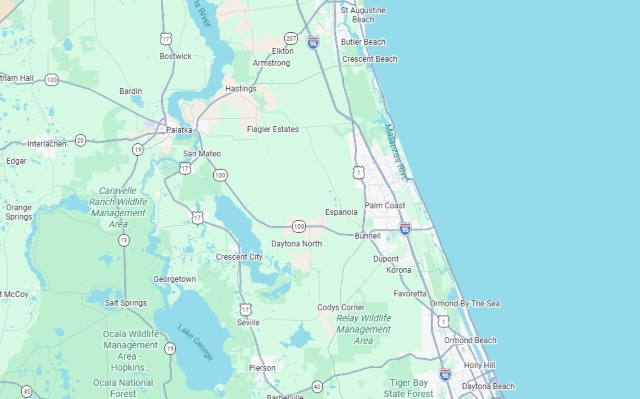 Marine mechanic service area